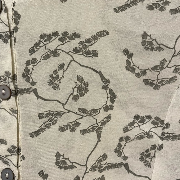 EUC Lola’s Room sheer blouse - Picture 3 of 4